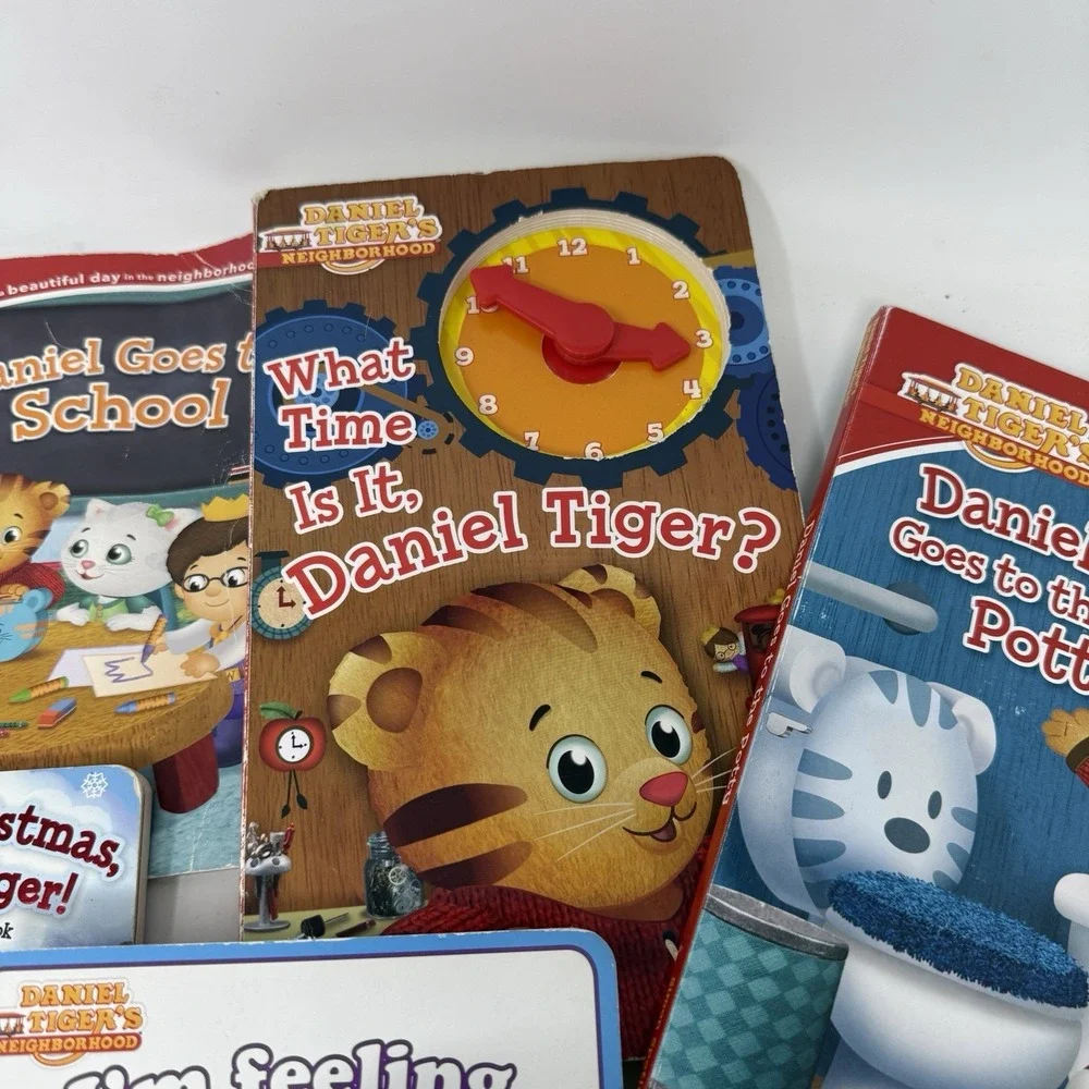 Daniel Tiger's Neighborhood Books Lot Of 6 HCs & PBs - Daniels Goes Potty +